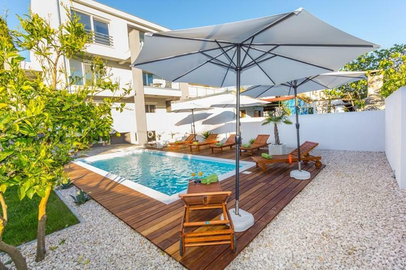 Apartmani Pocco Locco Biograd Na Moru Esterno foto