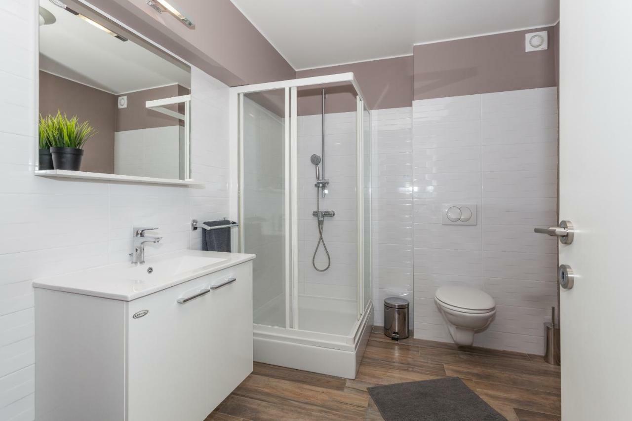 Apartmani Pocco Locco Biograd Na Moru Esterno foto