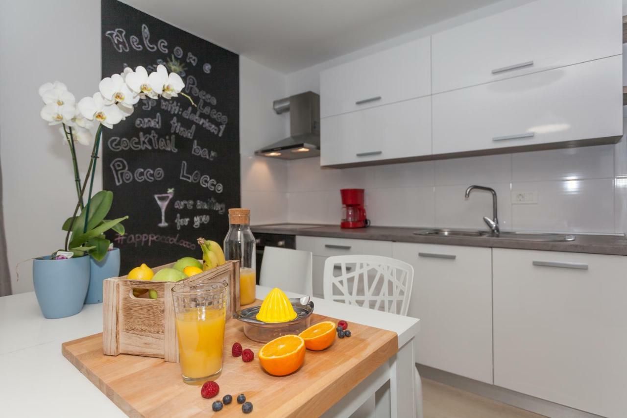 Apartmani Pocco Locco Biograd Na Moru Esterno foto