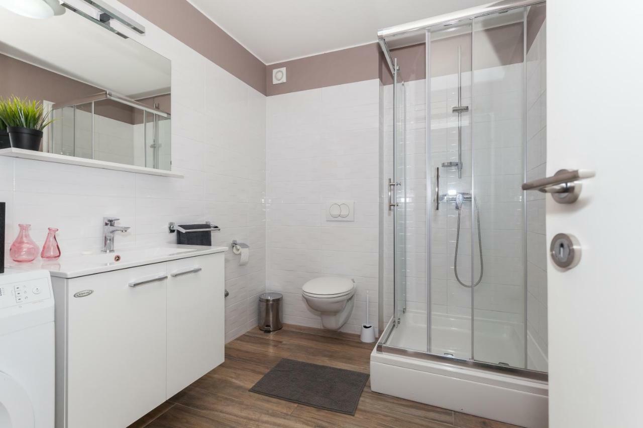 Apartmani Pocco Locco Biograd Na Moru Esterno foto