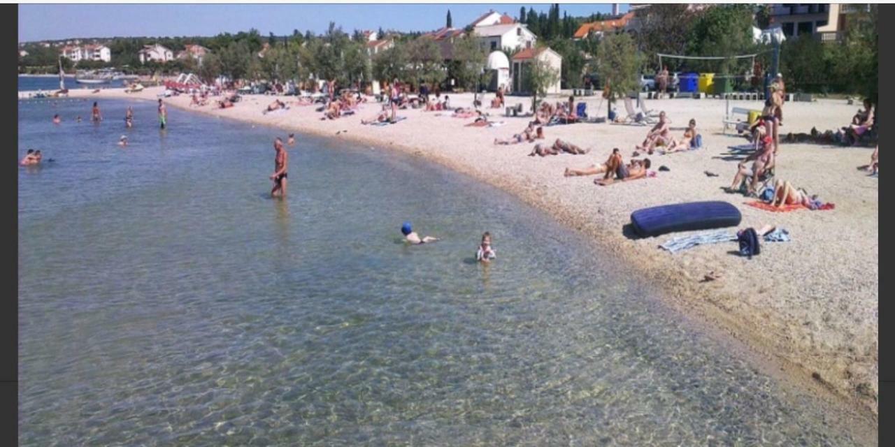 Apartmani Pocco Locco Biograd Na Moru Esterno foto